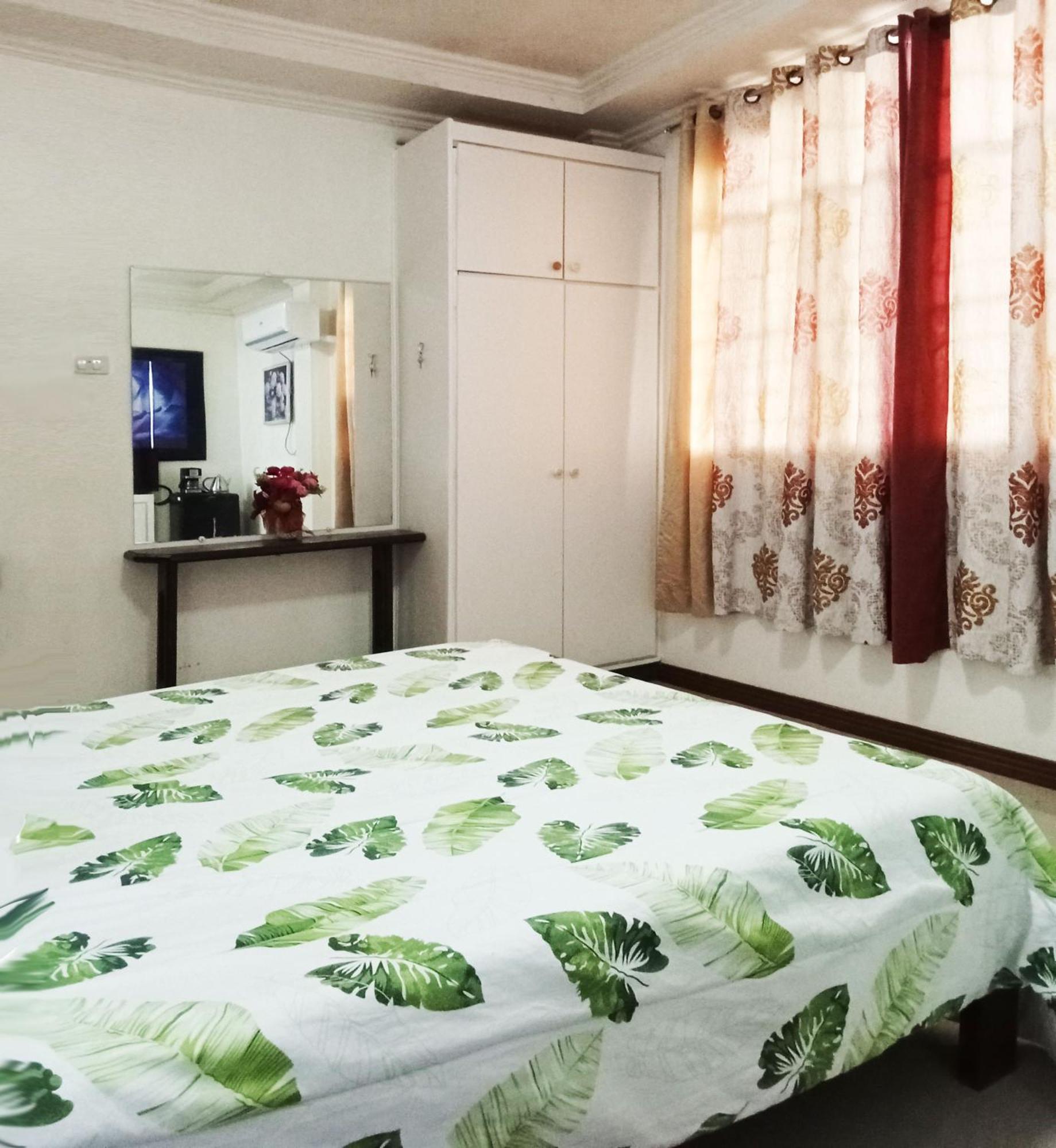 Leizel'S Bed & Breakfast Palompon Dış mekan fotoğraf